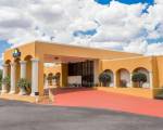 Days Inn & Suites by Wyndham Clermont