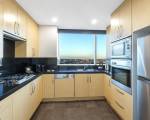 Meriton Serviced Apartments World Tower