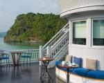 Paradise Luxury Cruise