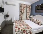 Four bedded room