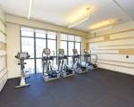 N2N Suites - Heart Of The City - Downtown Suite Offered By Short Term
