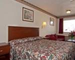 Econo Lodge Inn & Suites North