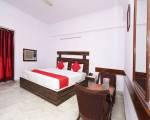 OYO 11858 Hotel Shiv Murti Grand