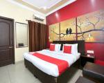 OYO 1357 Hotel Midland