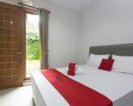 RedDoorz Plus near Cilandak Town Square 2