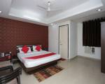 OYO 3260 Hotel Abhinav Palace
