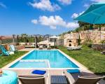 Erondas Cretan Country Villas