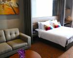 Aqueen Hotel Paya Lebar