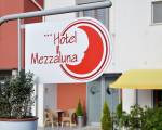 Hotel Mezzaluna