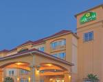 La Quinta Inn & Suites by Wyndham Columbus TX