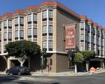 Cow Hollow Inn & Suites