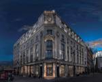 The Trafalgar St. James London, Curio Collection by Hilton