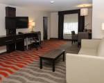 Holiday Inn Express & Suites Columbus - Easton Area, an IHG Hotel