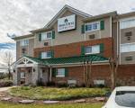 HomeTowne Studios & Suites by Red Roof Charlotte - Concord