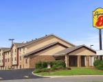 Super 8 by Wyndham Collinsville St. Louis