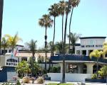 Atrium Hotel at Orange County Airport