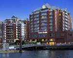 Coast Victoria Hotel & Marina by APA