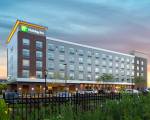 Holiday Inn Boston Logan Airport - Chelsea, an IHG Hotel