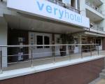 VeryHotel