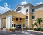 Comfort Inn & Suites DeLand - near University