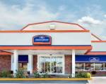 Howard Johnson by Wyndham Burlington