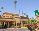 GreenTree Inn & Suites