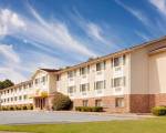 Super 8 by Wyndham Fayetteville