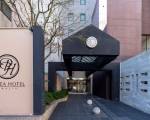 Plaza Hotel Tenjin