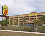 Super 8 by Wyndham Fort Myers