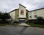 Red Roof Inn PLUS+ Houston - Energy Corridor