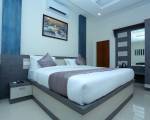 OYO 10278 Hotel Caprice Residency