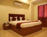 OYO 1697 Hotel PM Regency