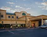 La Quinta Inn & Suites by Wyndham Knoxville East