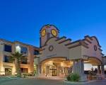 Holiday Inn Express & Suites Tucson Mall