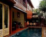 Seven Senses Guest House