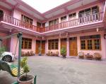 Shwe Nadi Guest House