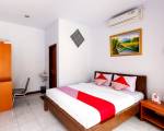 OYO 569 Cigadung Guest House