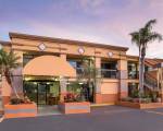 Travelodge by Wyndham Fort Myers North