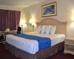 Travelodge by Wyndham Niagara Falls