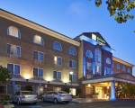 Holiday Inn Express Hotel & Suites San Diego-Sorrento Valley, an IHG Hotel