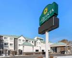 La Quinta Inn & Suites by Wyndham Logan