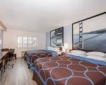 Super 8 by Wyndham San Bruno /SF Intl Arpt West