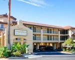 Lamplighter Inn & Suites