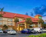 La Quinta Inn & Suites by Wyndham Fort Myers Airport