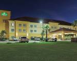 La Quinta Inn & Suites by Wyndham Deer Park