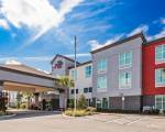 Best Western Plus Chain of Lakes Inn & Suites