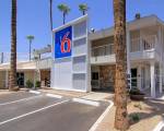 Motel 6 Scottsdale, AZ