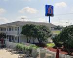 Motel 6 Austin, TX - North