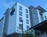 Holiday Inn Express & Suites San Diego - Mission Valley, an IHG Hotel