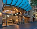 Radisson Hotel & Suites Sydney